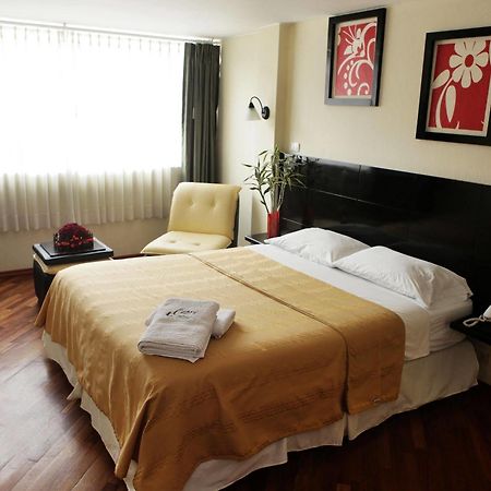 Hostal Capri Quito Bagian luar foto