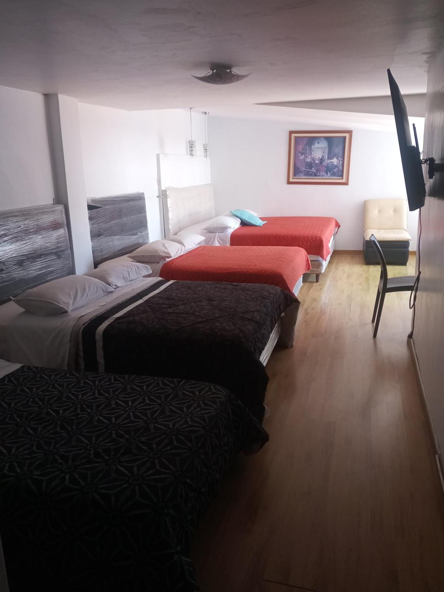 Hostal Capri Quito Bagian luar foto