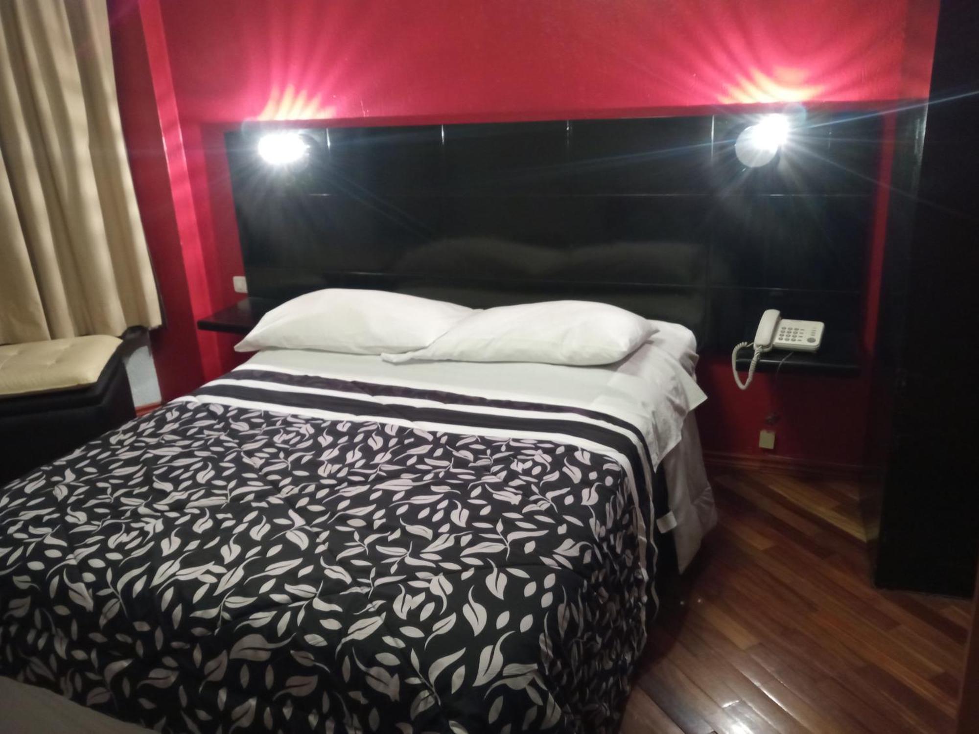 Hostal Capri Quito Bagian luar foto