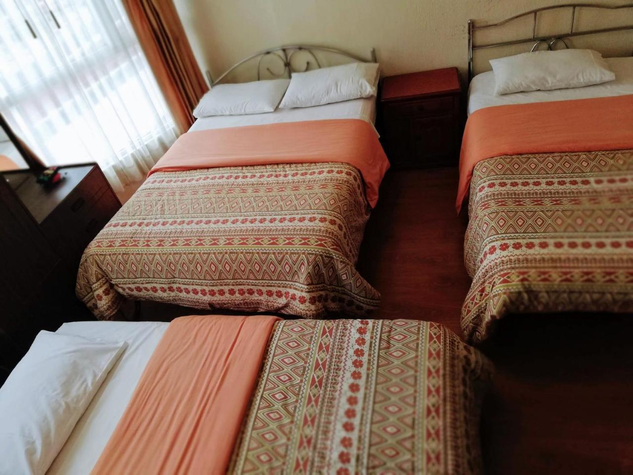 Hostal Capri Quito Bagian luar foto